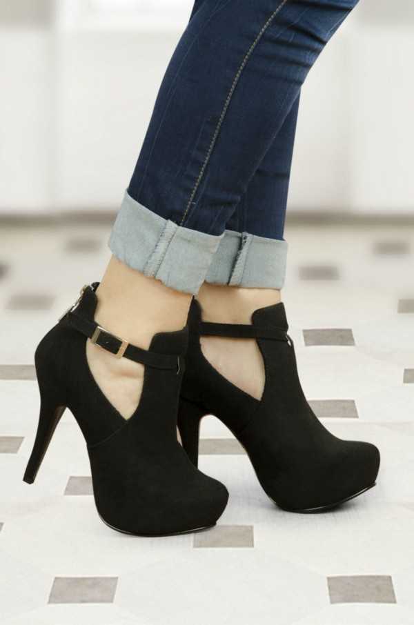 Nataly Black Ankle Boots