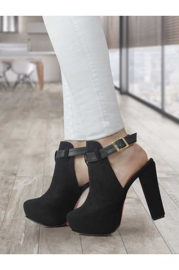 Ariana Black Clogs